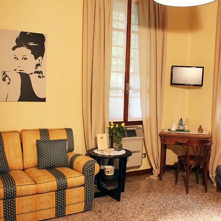 La Sosta Fuori Stazione Bed & Breakfast Brescello Bagian luar foto