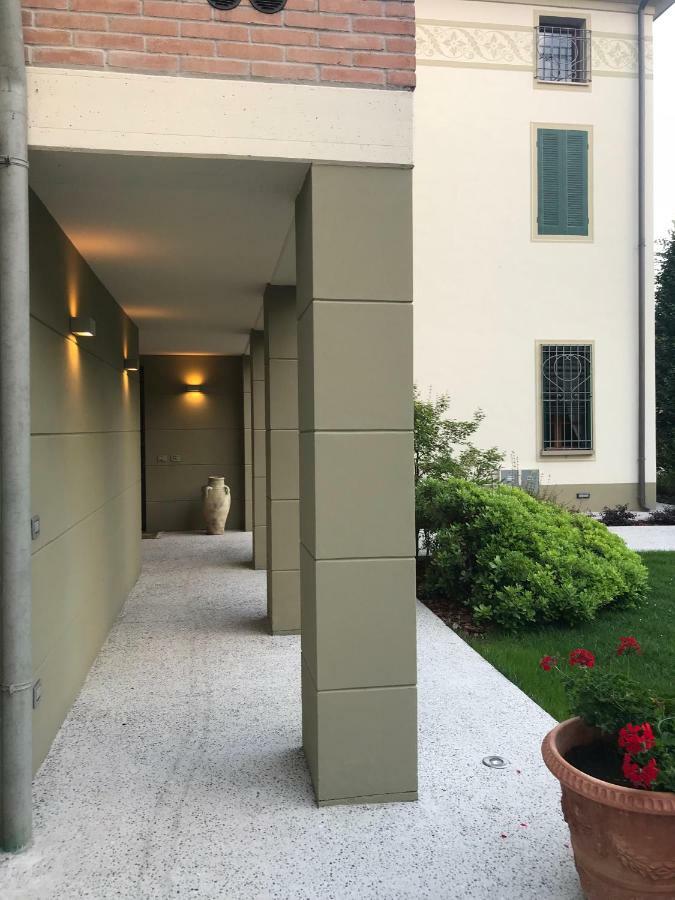 La Sosta Fuori Stazione Bed & Breakfast Brescello Bagian luar foto