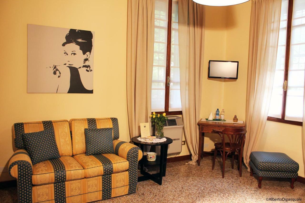 La Sosta Fuori Stazione Bed & Breakfast Brescello Bagian luar foto