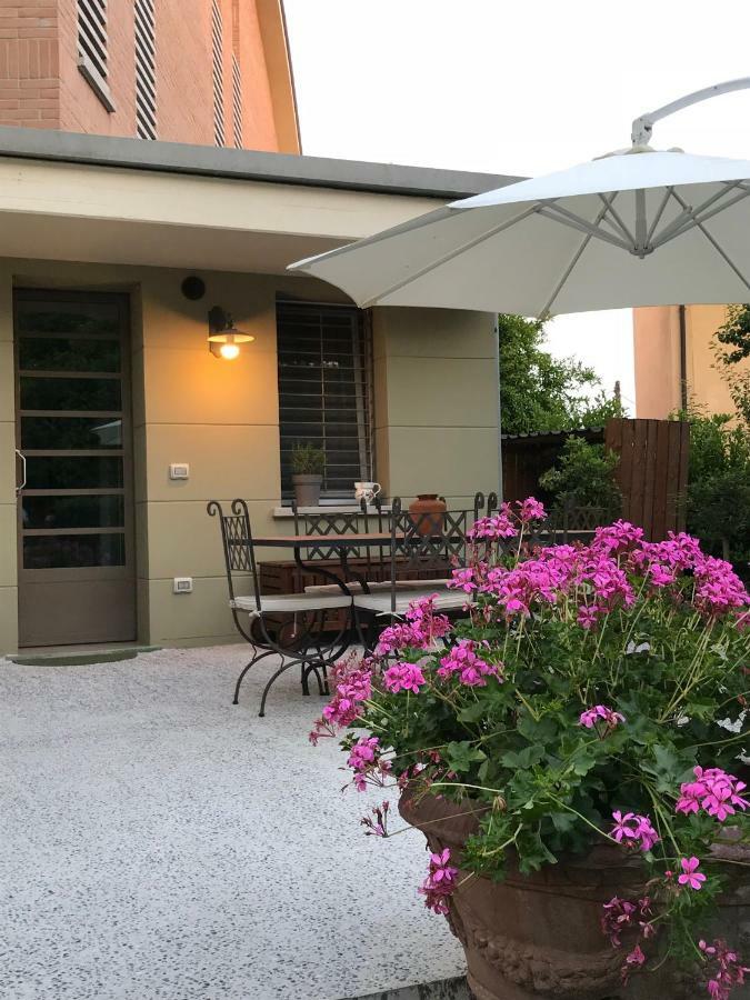 La Sosta Fuori Stazione Bed & Breakfast Brescello Bagian luar foto